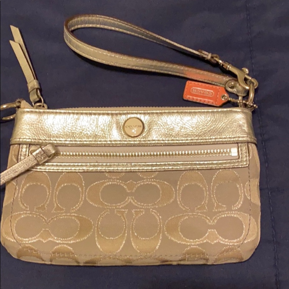 Wristlet